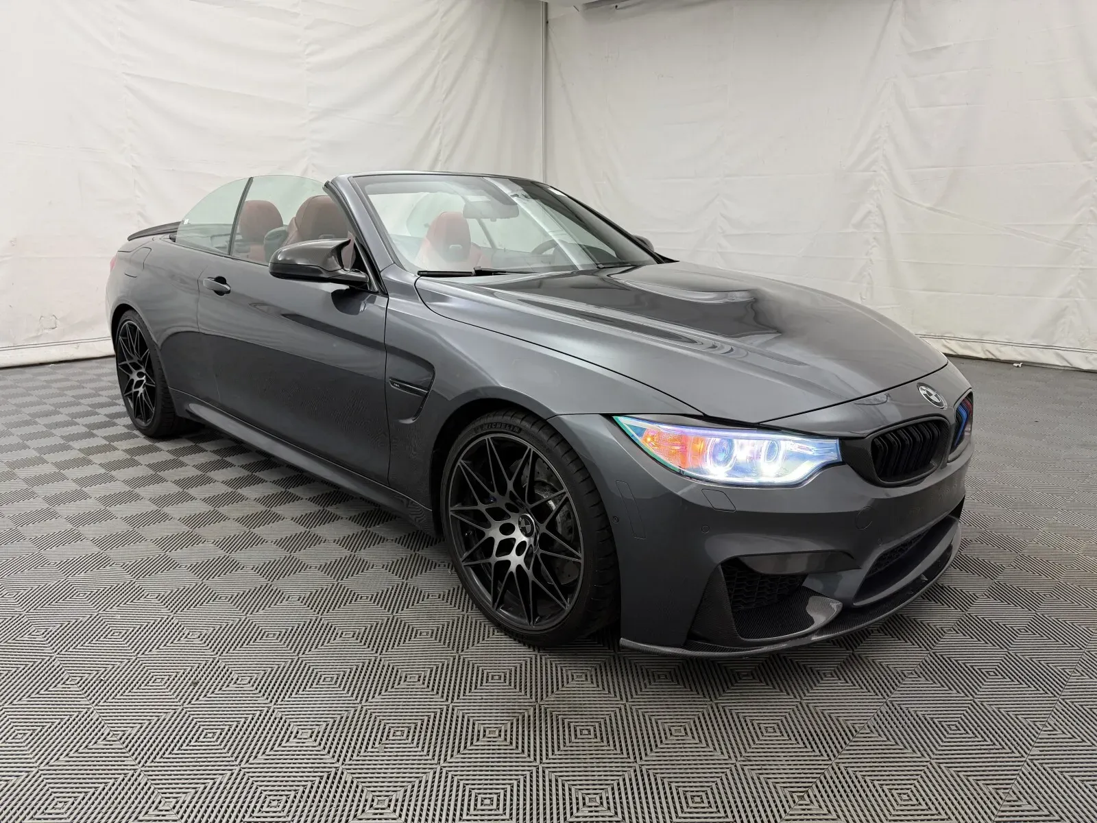 BMW M4 photo 11