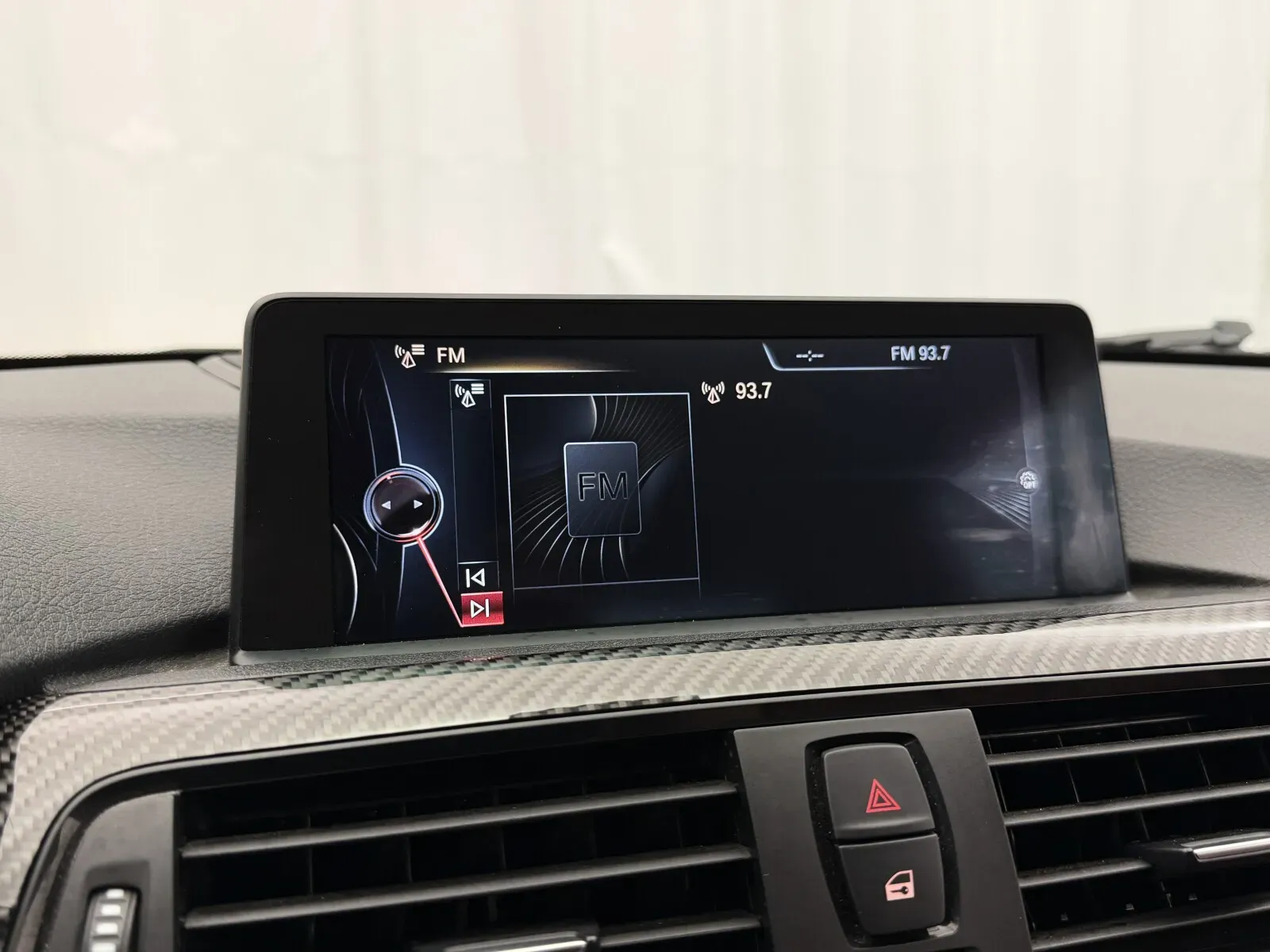 BMW M4 photo 35