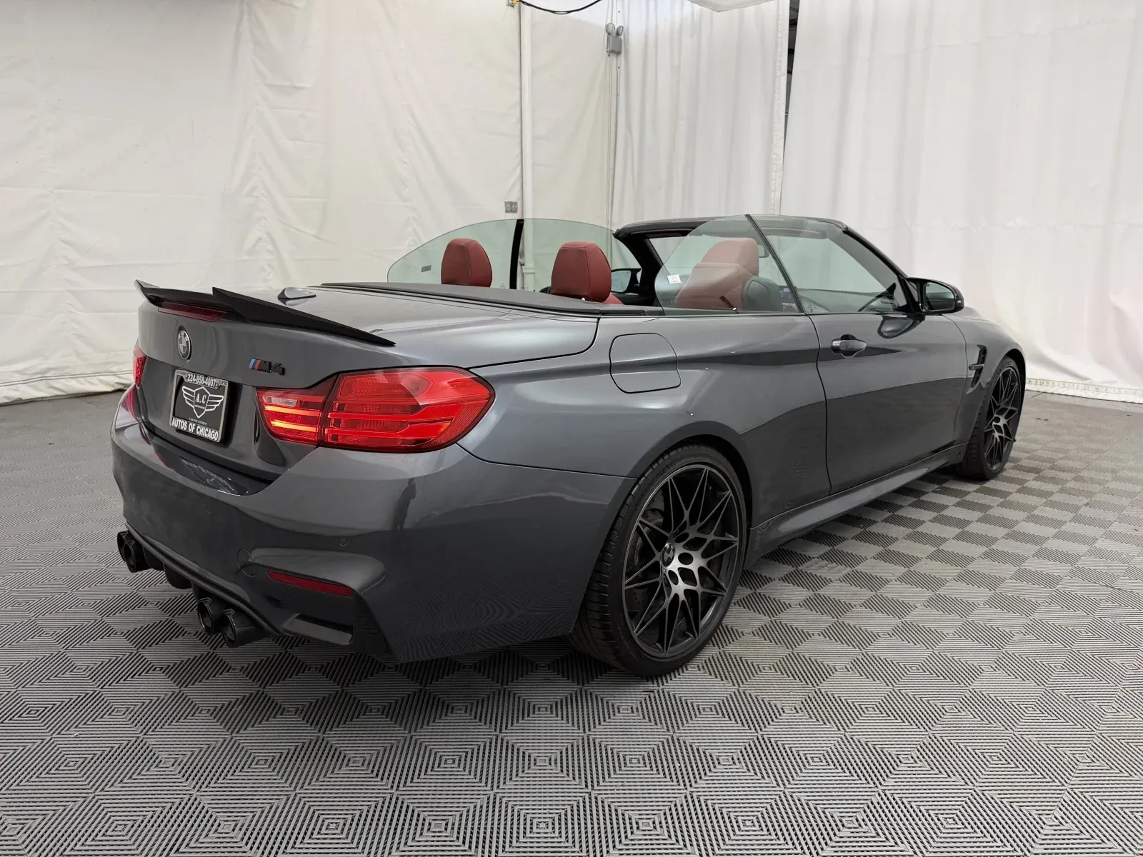 BMW M4 photo 12