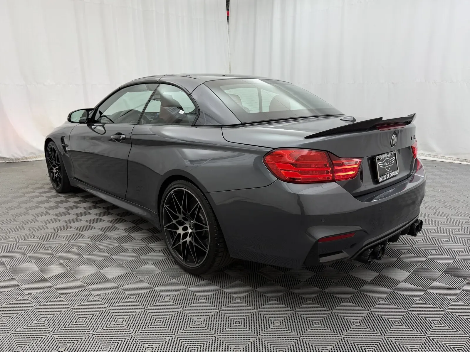BMW M4 photo 7