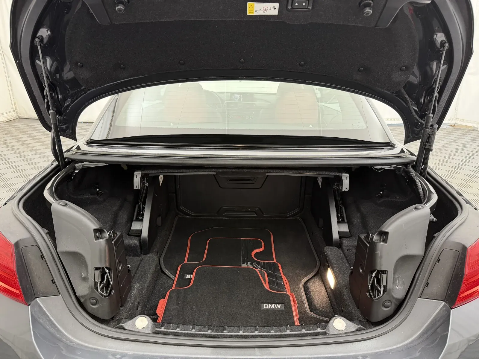 BMW M4 photo 49
