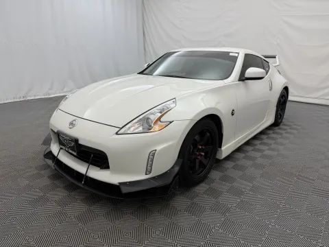 Photos of 2016 Nissan 370Z for sale in Arlington Heights, IL at Autos of Chicago