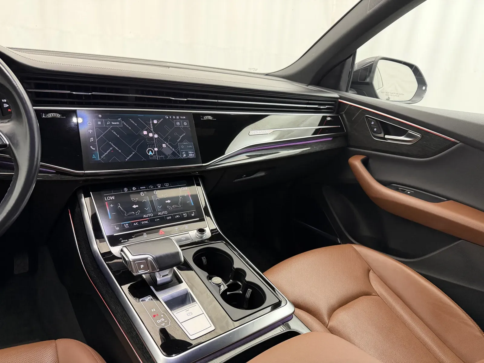 Audi Q8 photo 20
