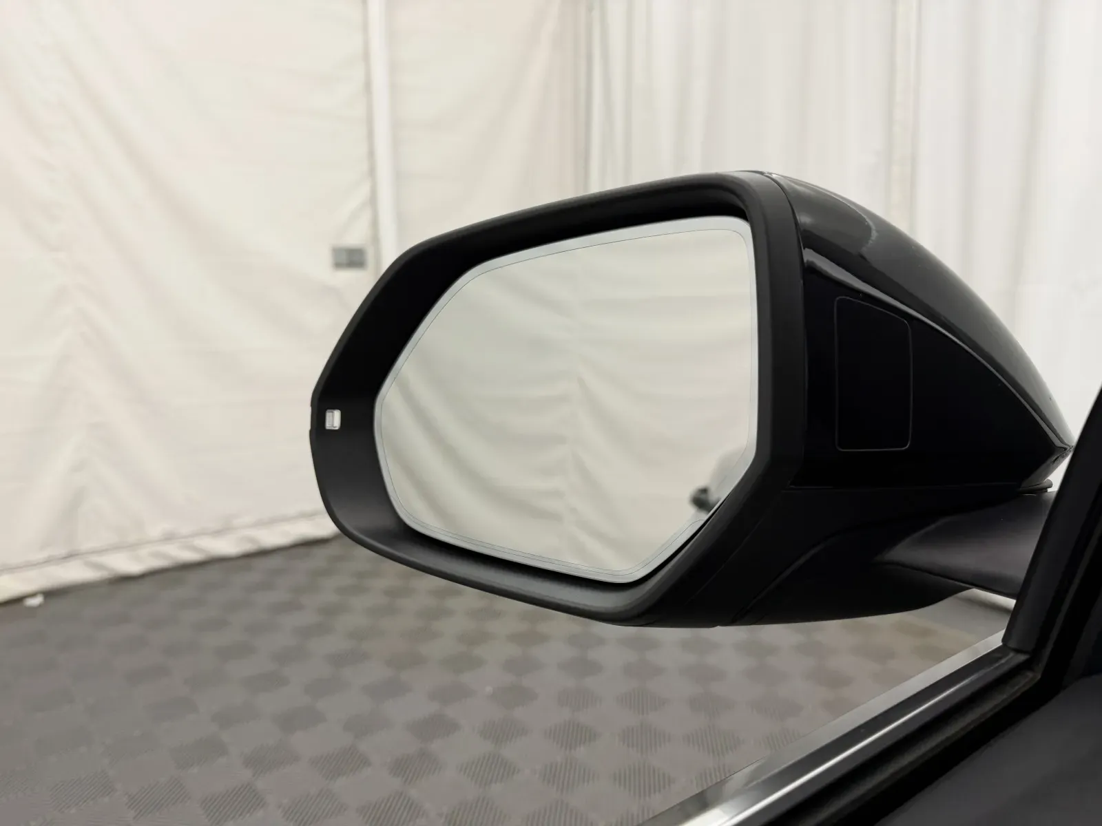 Audi Q8 photo 18