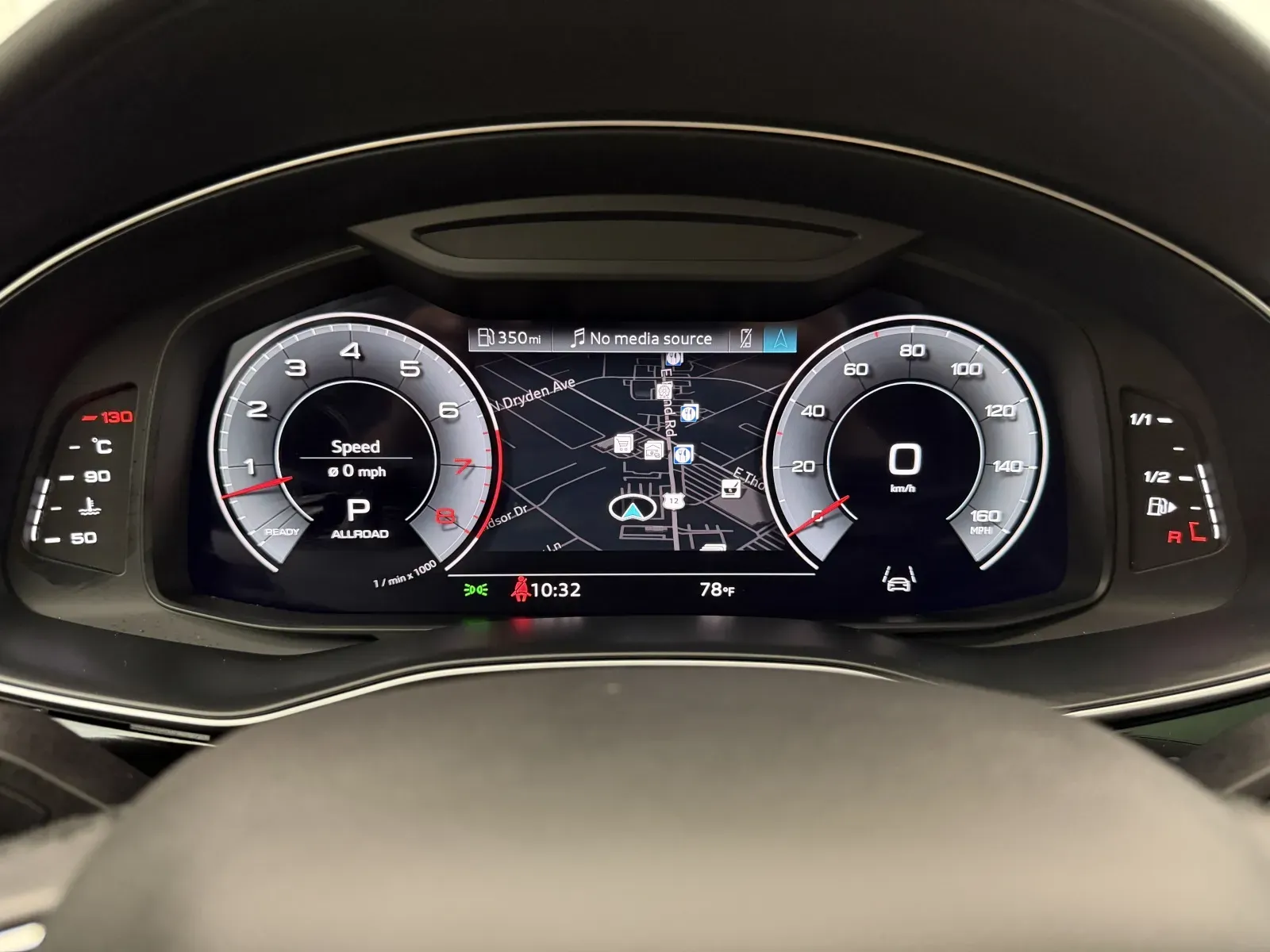 Audi Q8 photo 14