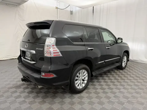 More photos of 2019 Lexus GX at Autos of Chicago, IL