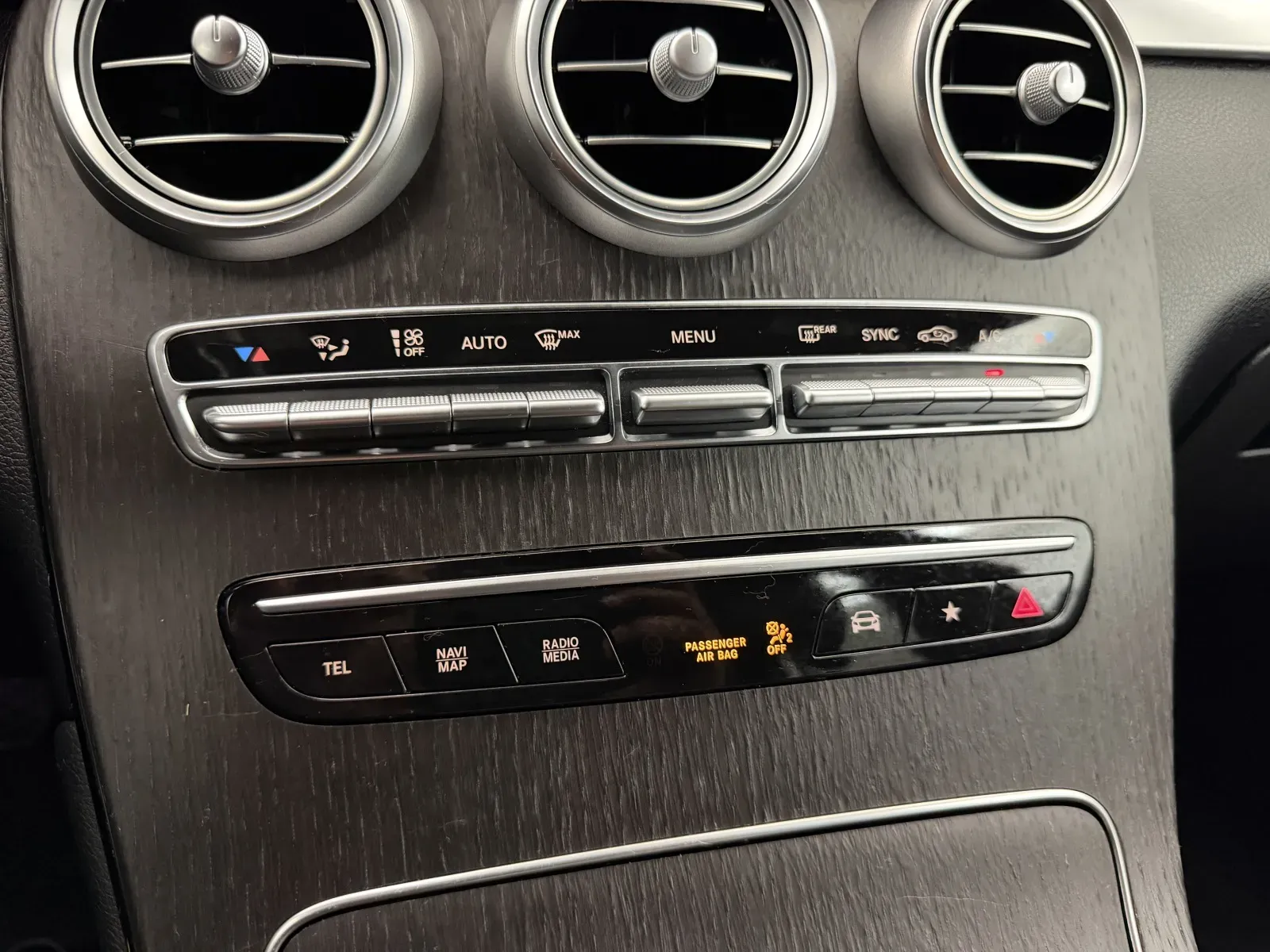Mercedes-Benz GLC photo 33