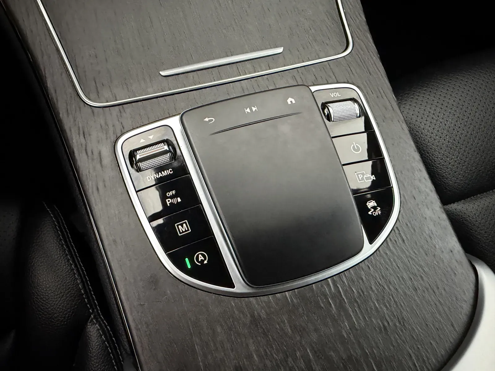 Mercedes-Benz GLC photo 34