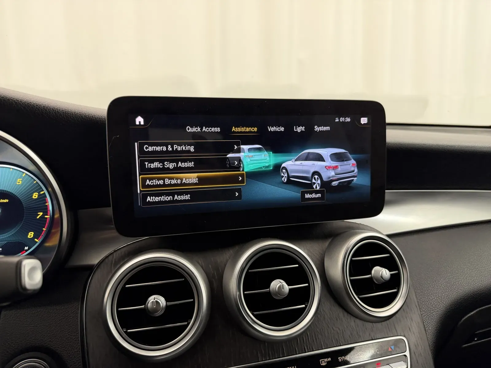 Mercedes-Benz GLC photo 23