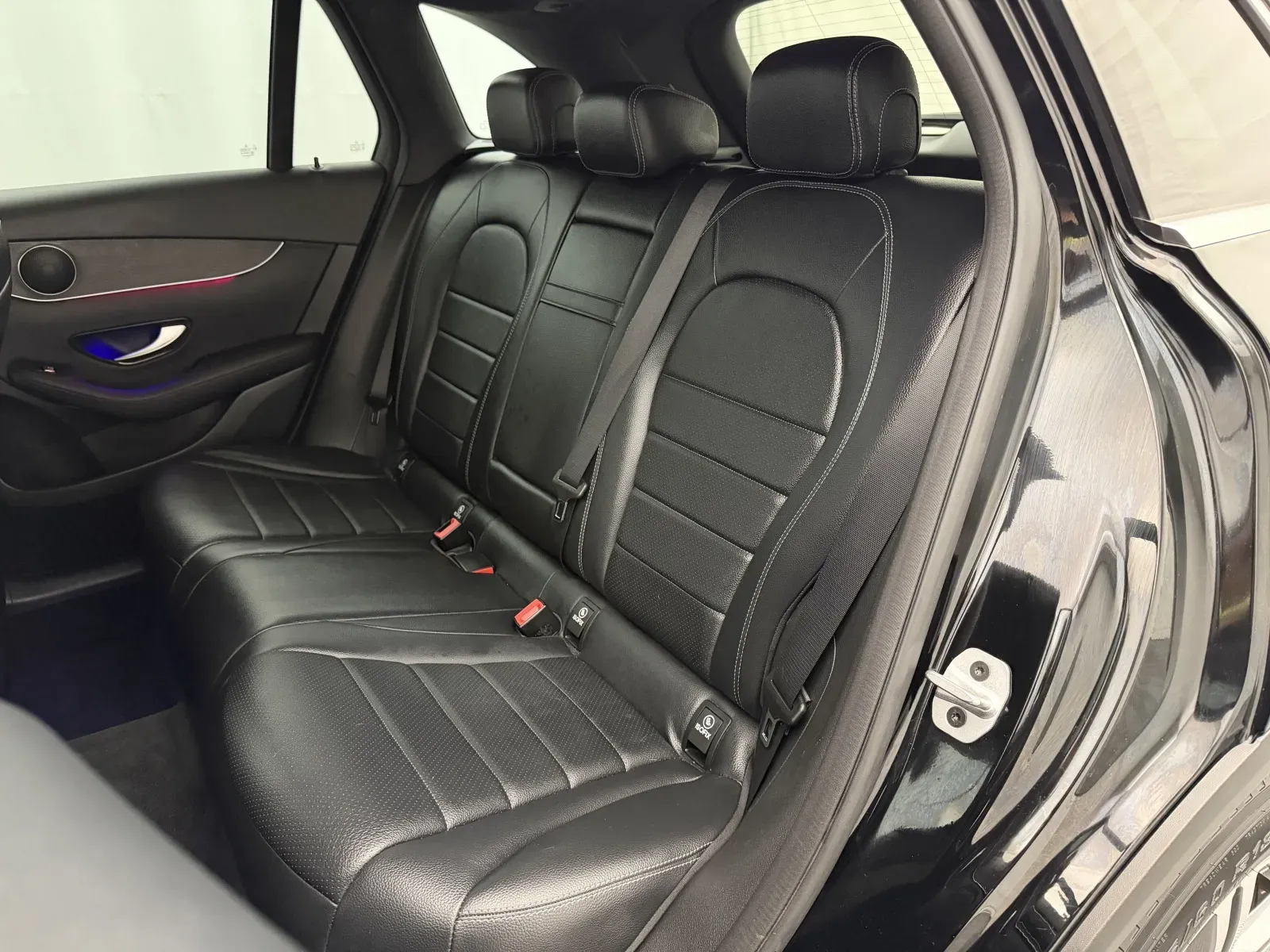 Mercedes-Benz GLC photo 36