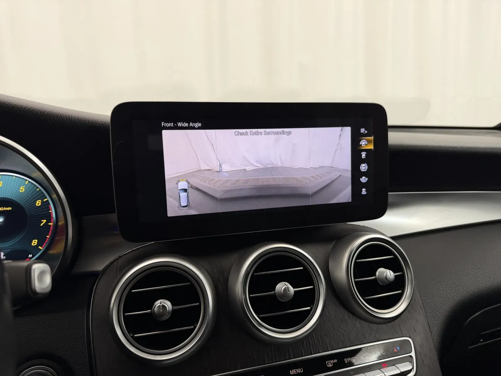 Mercedes-Benz GLC photo 19