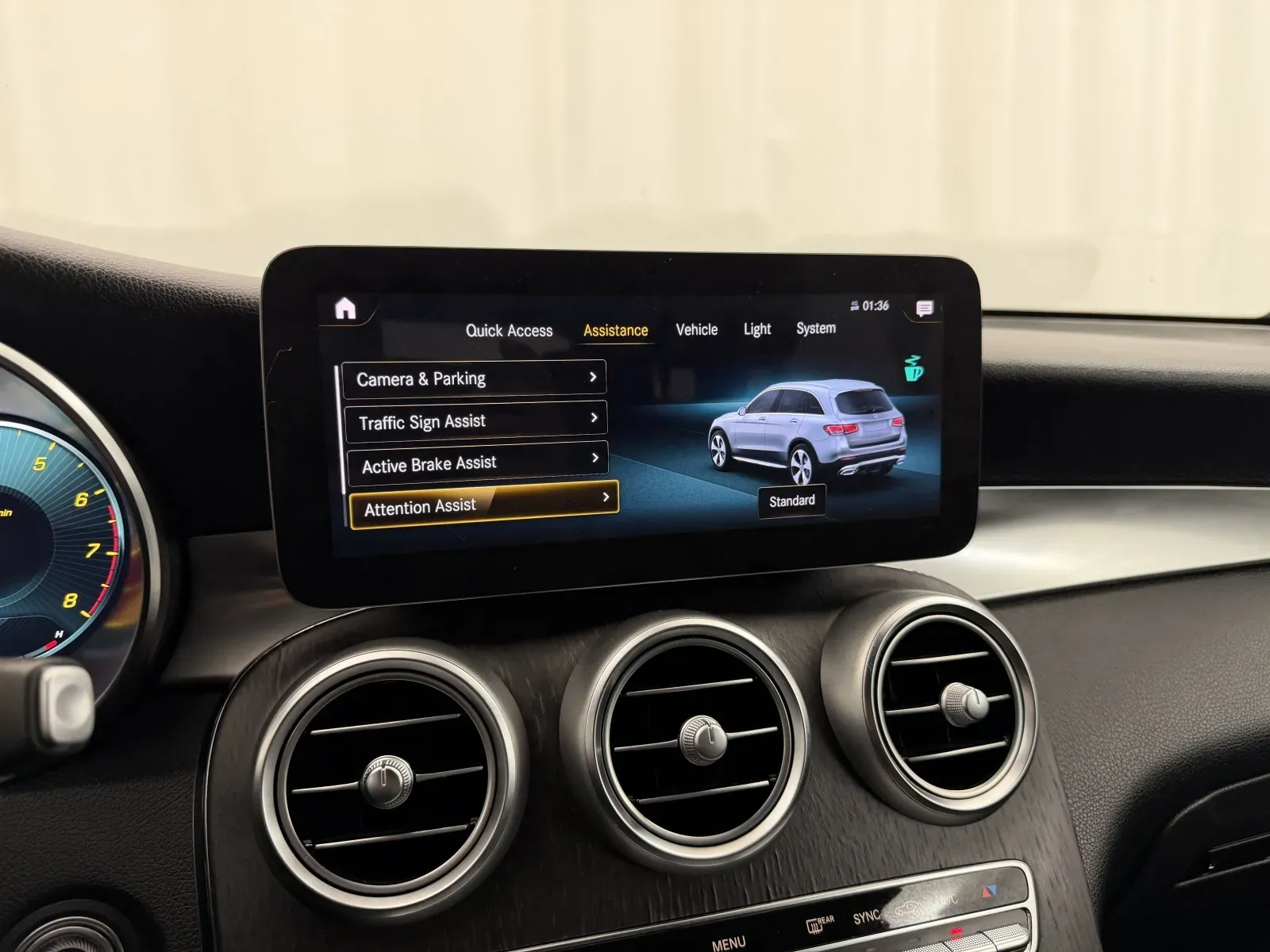 Mercedes-Benz GLC photo 24