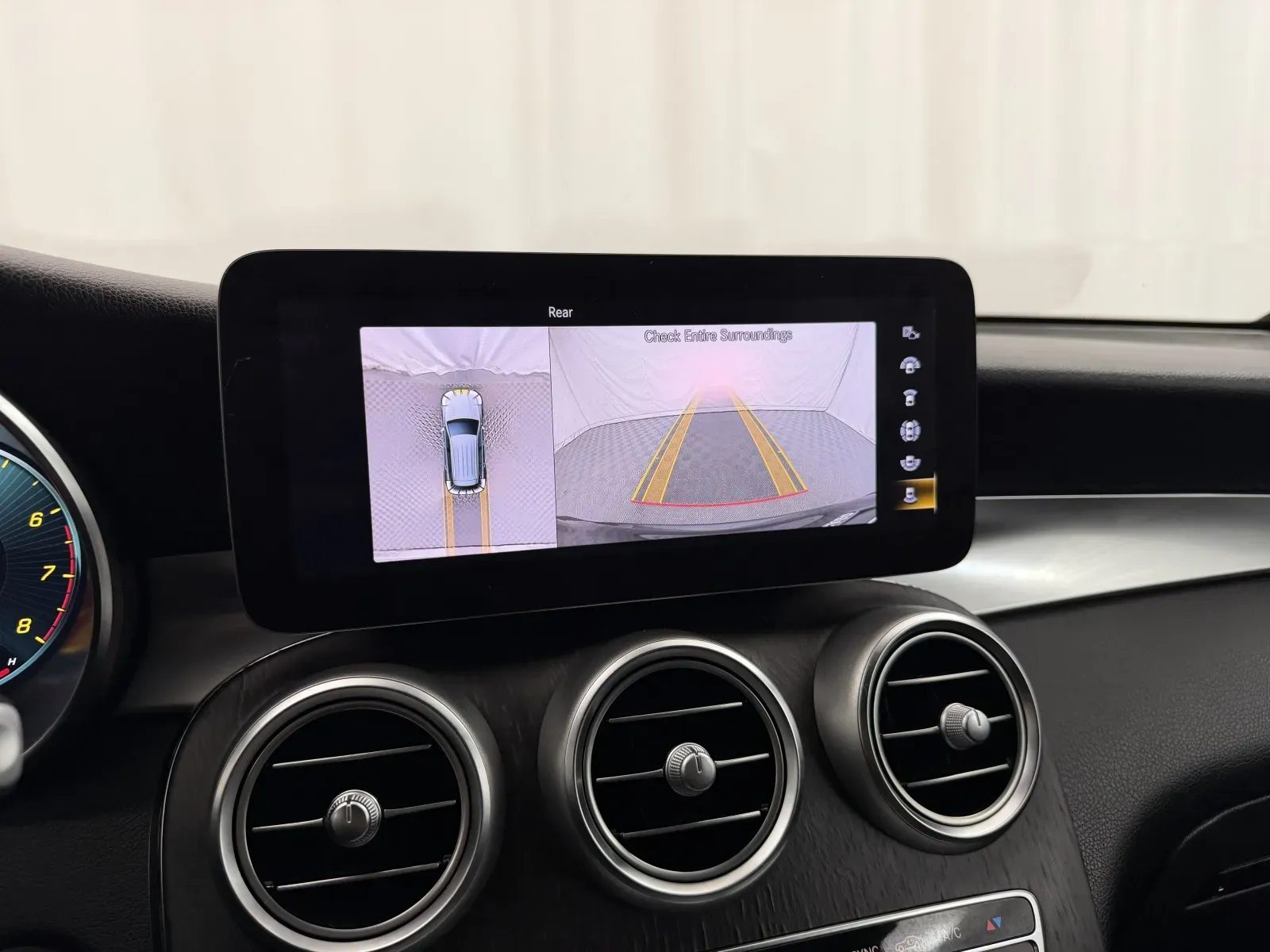 Mercedes-Benz GLC photo 15