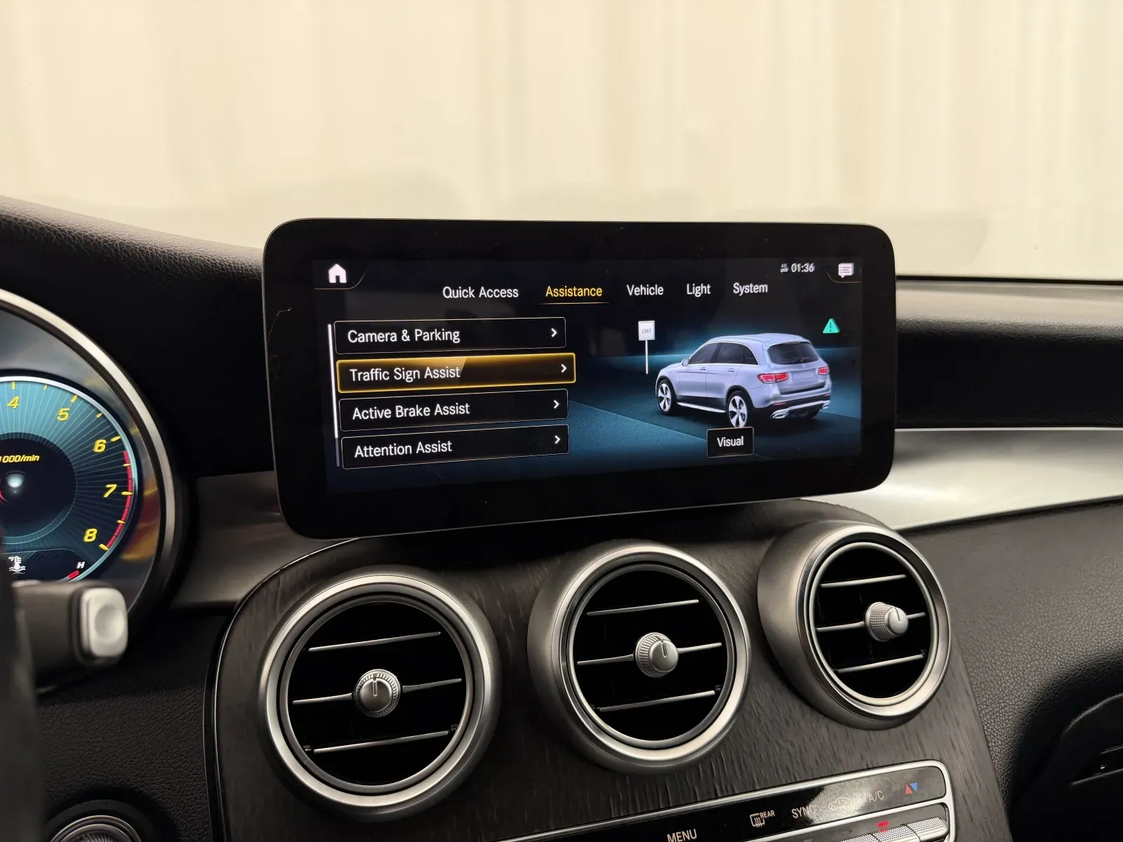 Mercedes-Benz GLC photo 21