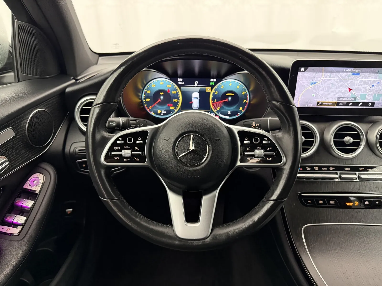 Mercedes-Benz GLC photo 9