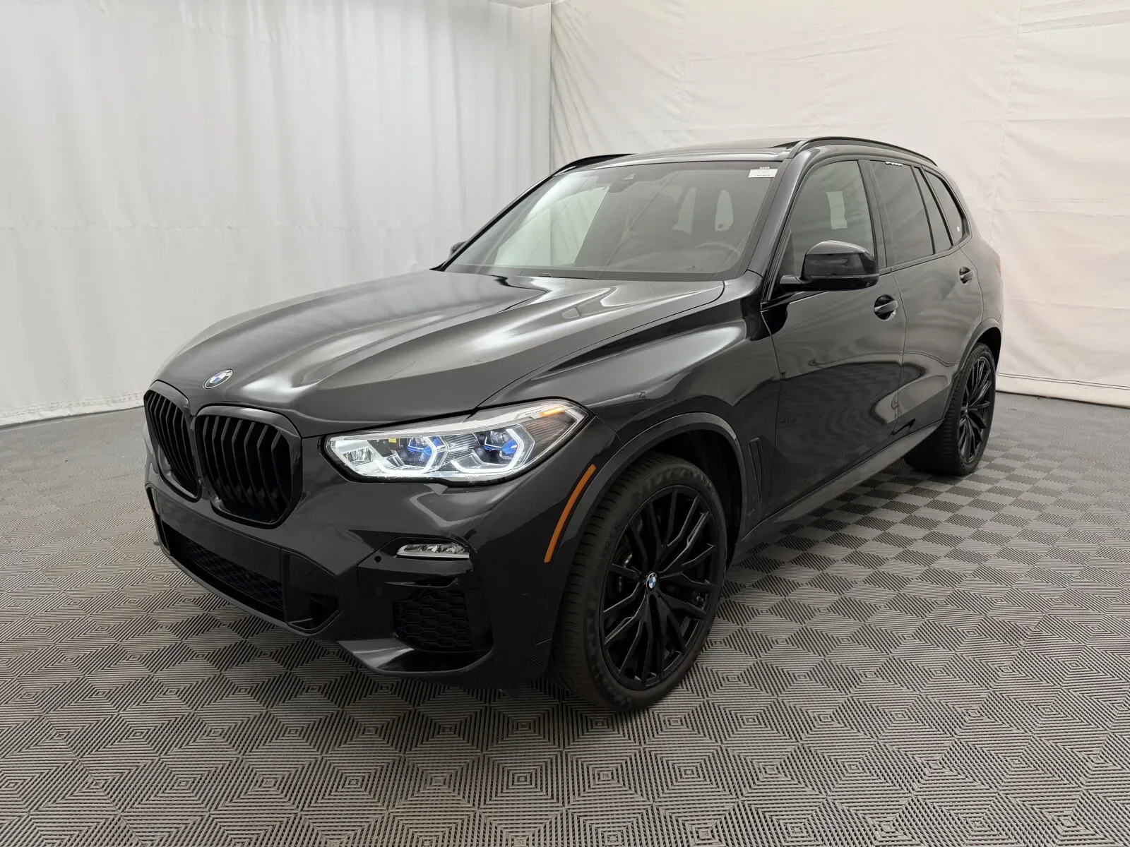 BMW X5 photo 2
