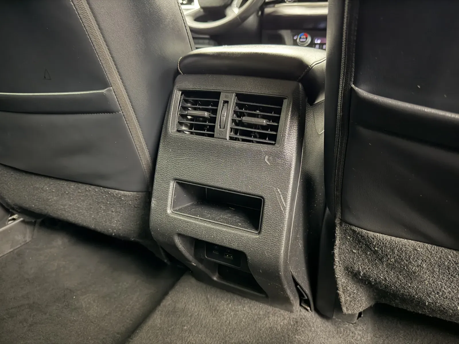 Mitsubishi Outlander photo 28