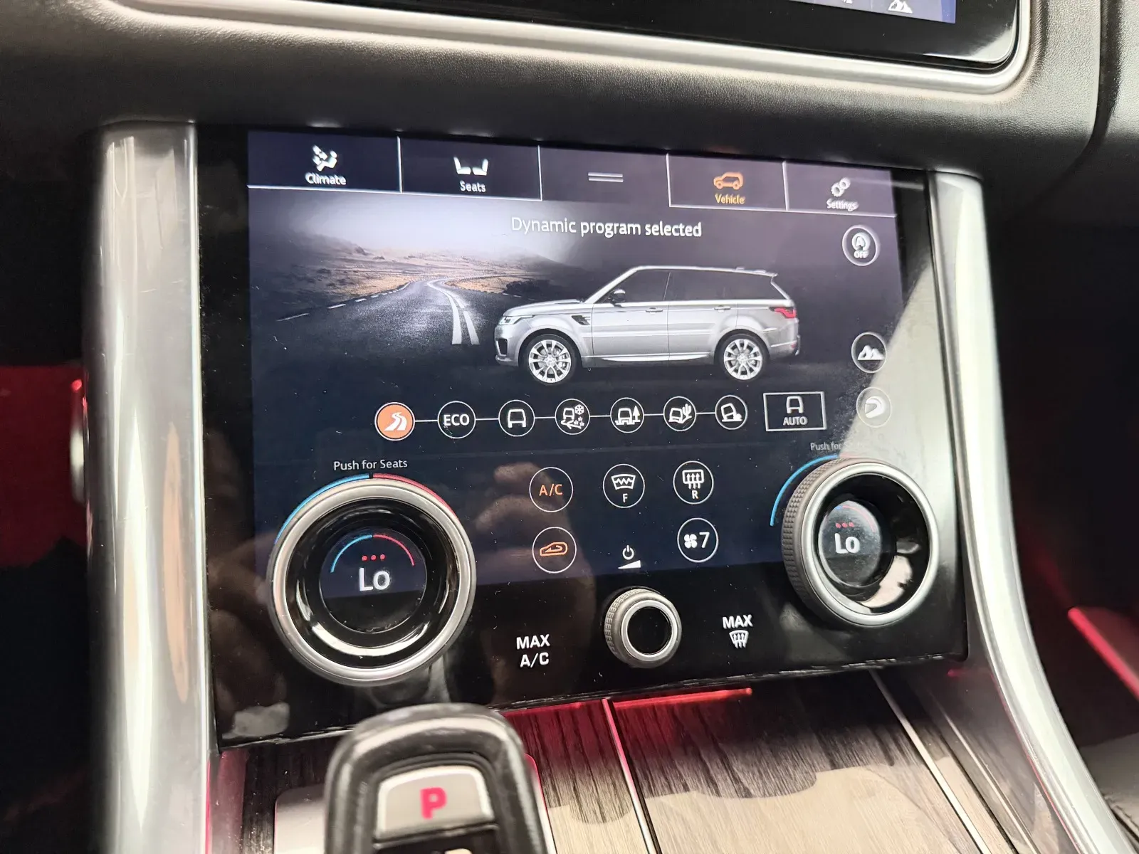 Land Rover Range Rover Sport photo 34