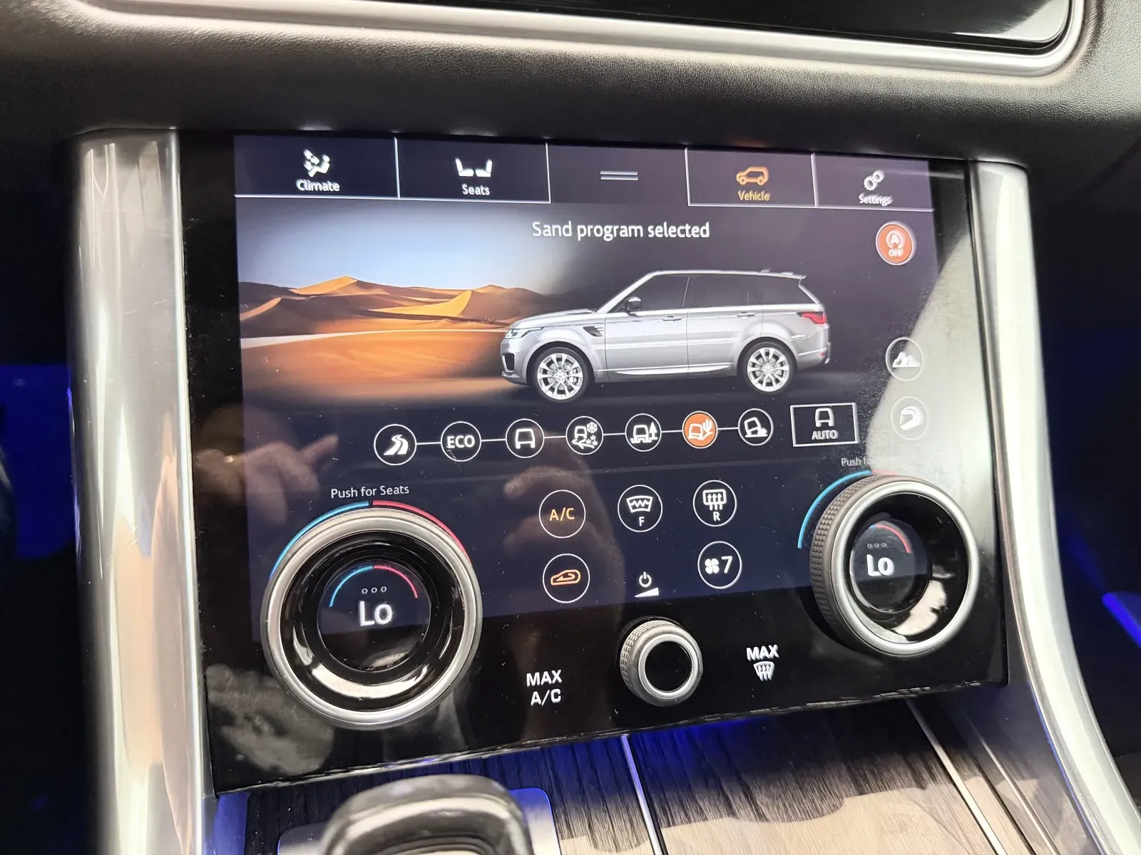 Land Rover Range Rover Sport photo 39