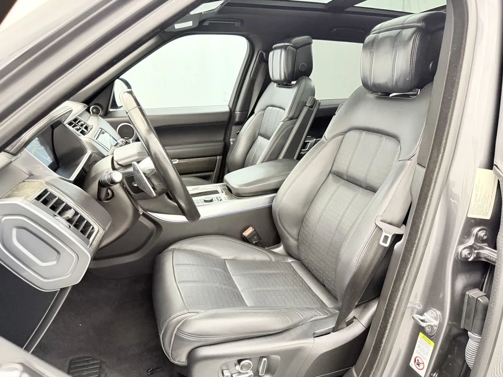 Land Rover Range Rover Sport photo 9