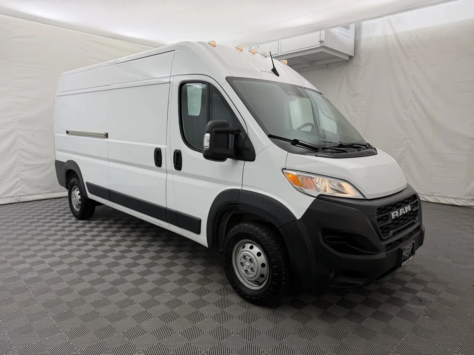 Ram Cargo Van photo 4