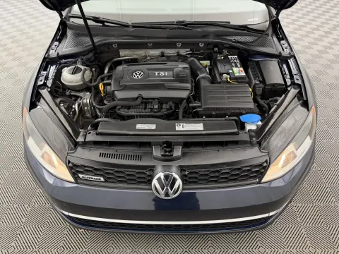 More photos of 2017 Volkswagen Golf Alltrack S at Autos of Chicago, IL