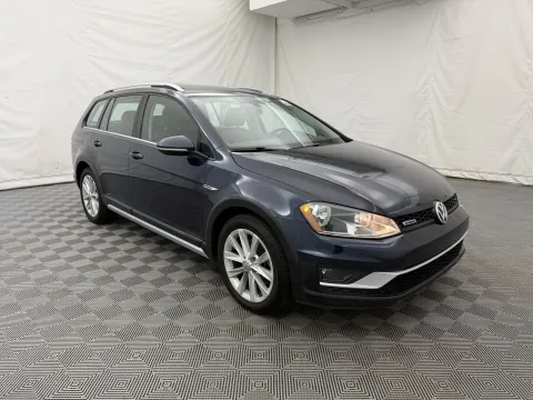 More photos of 2017 Volkswagen Golf Alltrack S at Autos of Chicago, IL