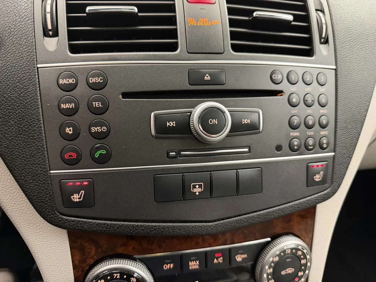 Mercedes-Benz C-Class photo 18