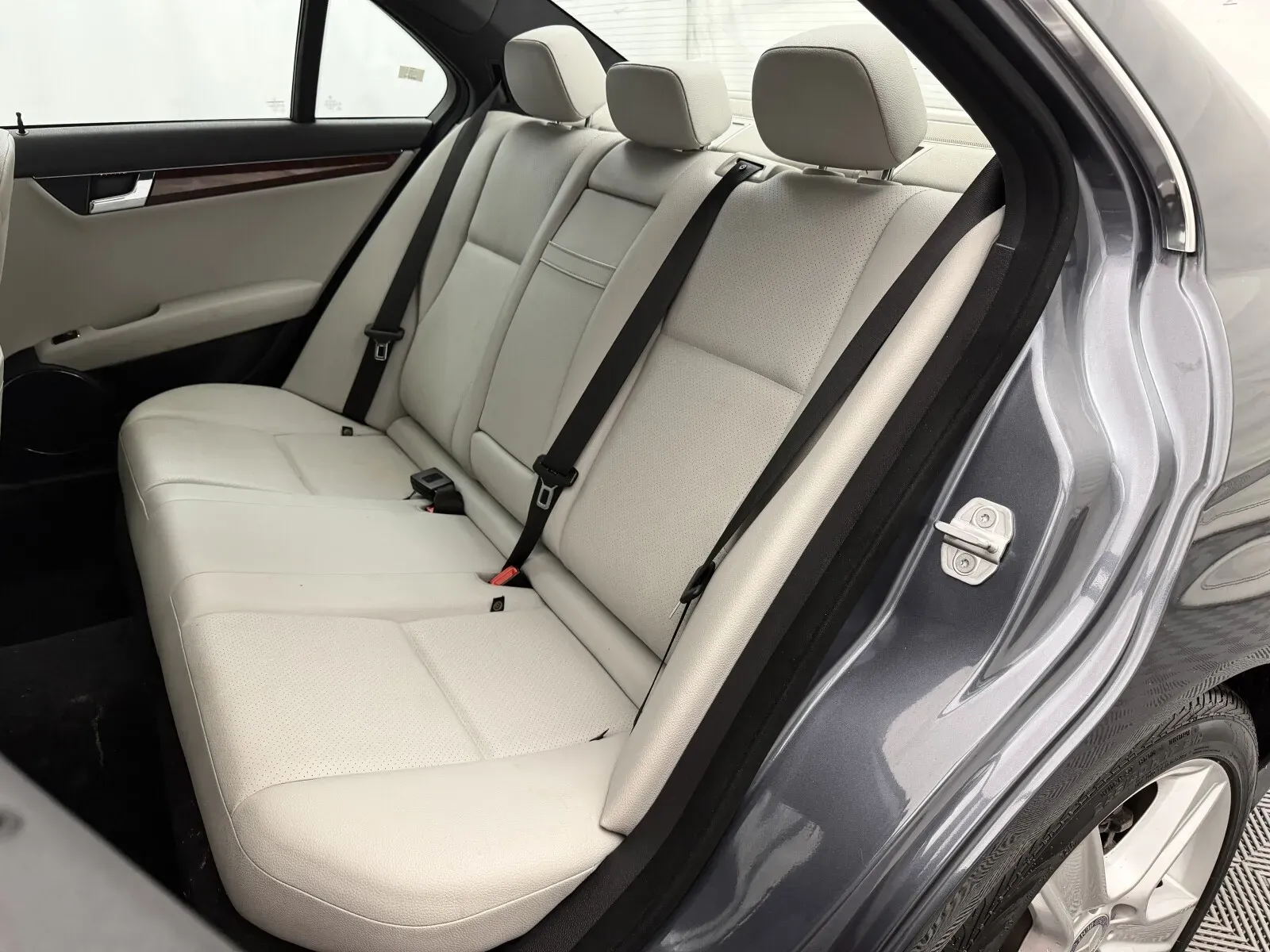 Mercedes-Benz C-Class photo 21