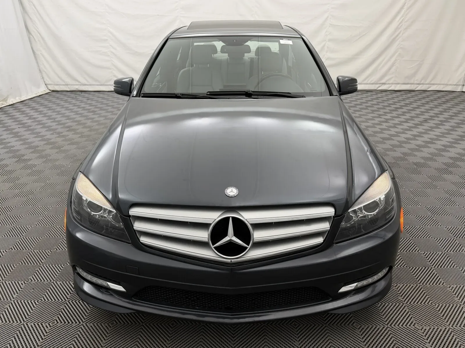 Mercedes-Benz C-Class photo 3