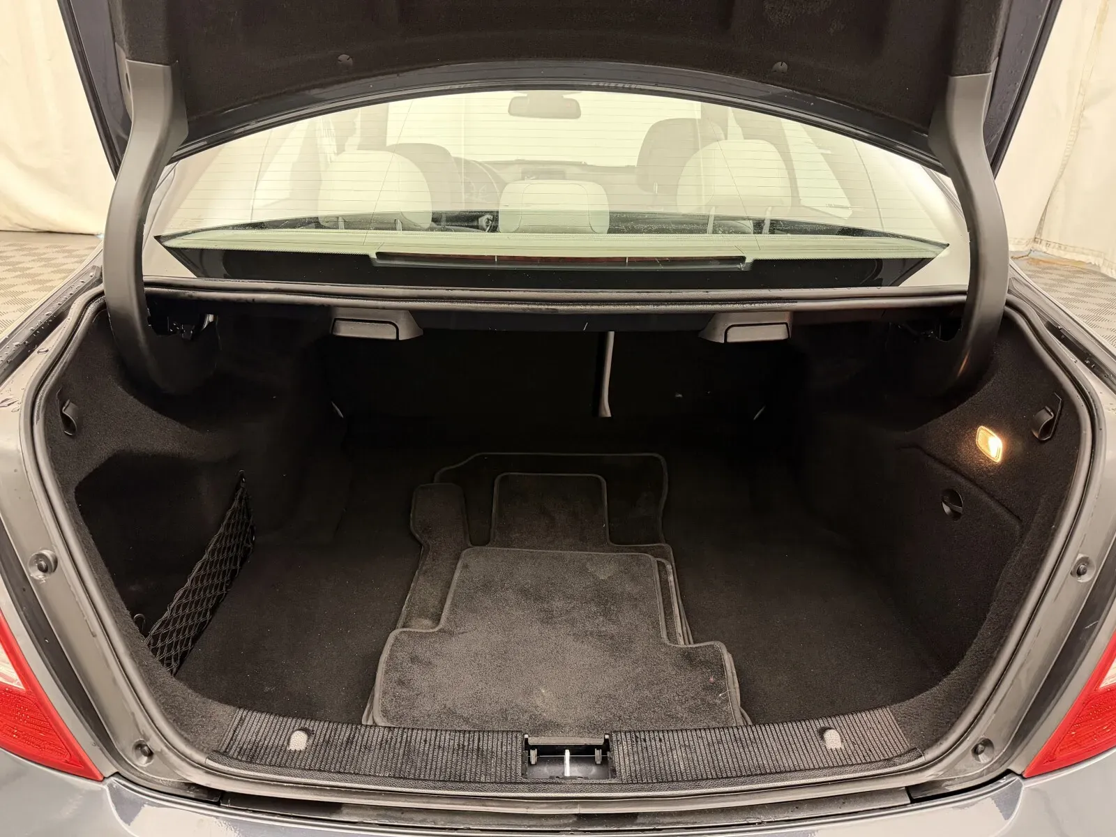 Mercedes-Benz C-Class photo 25