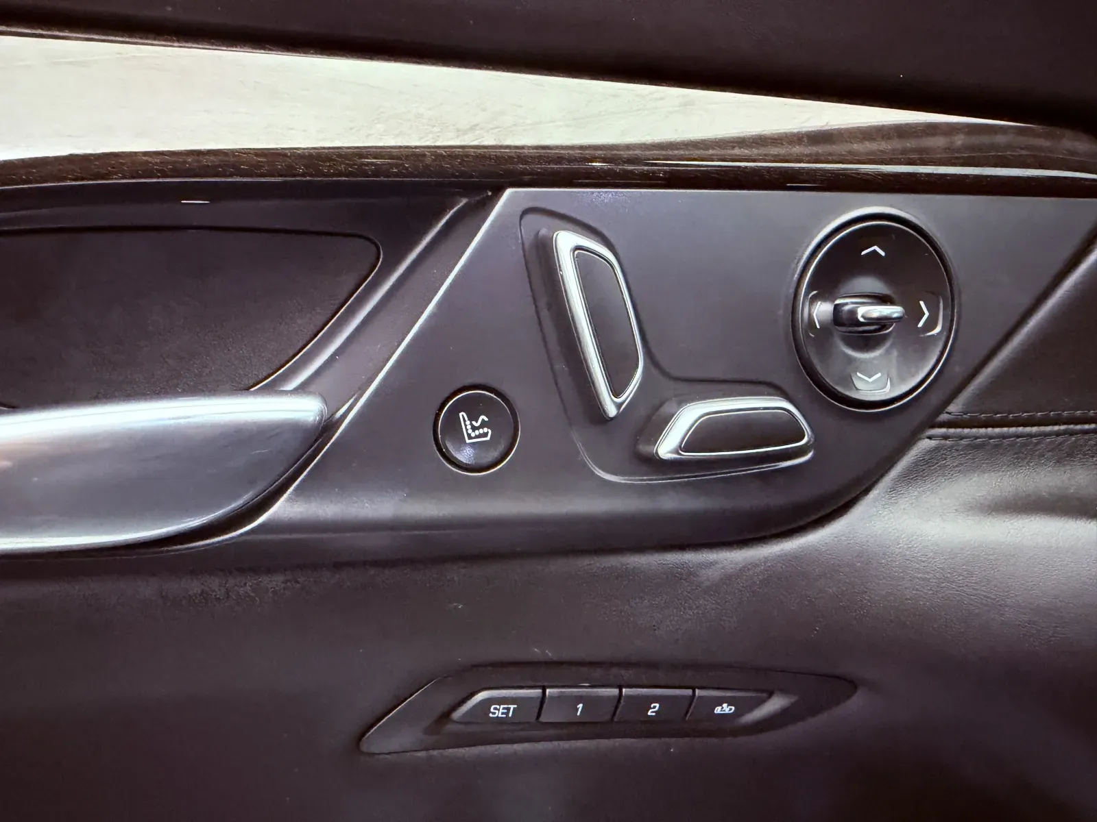 Cadillac CT6 photo 18