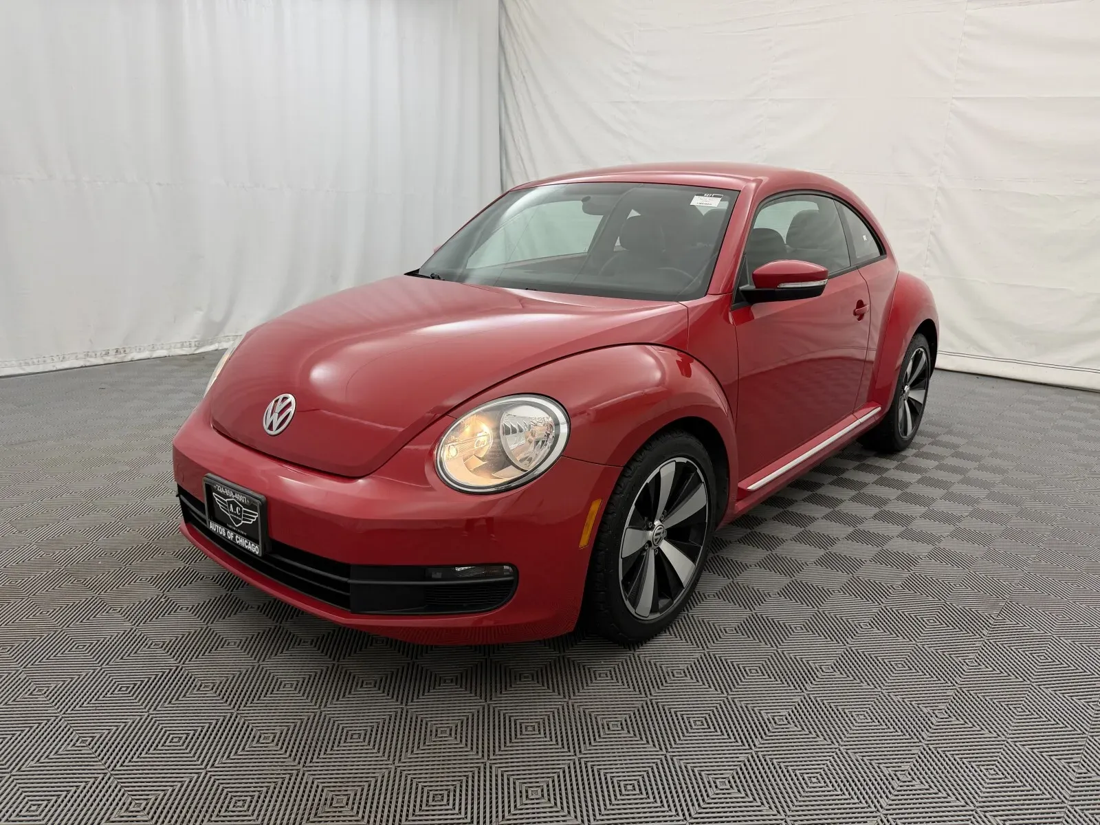 Volkswagen Beetle photo 2