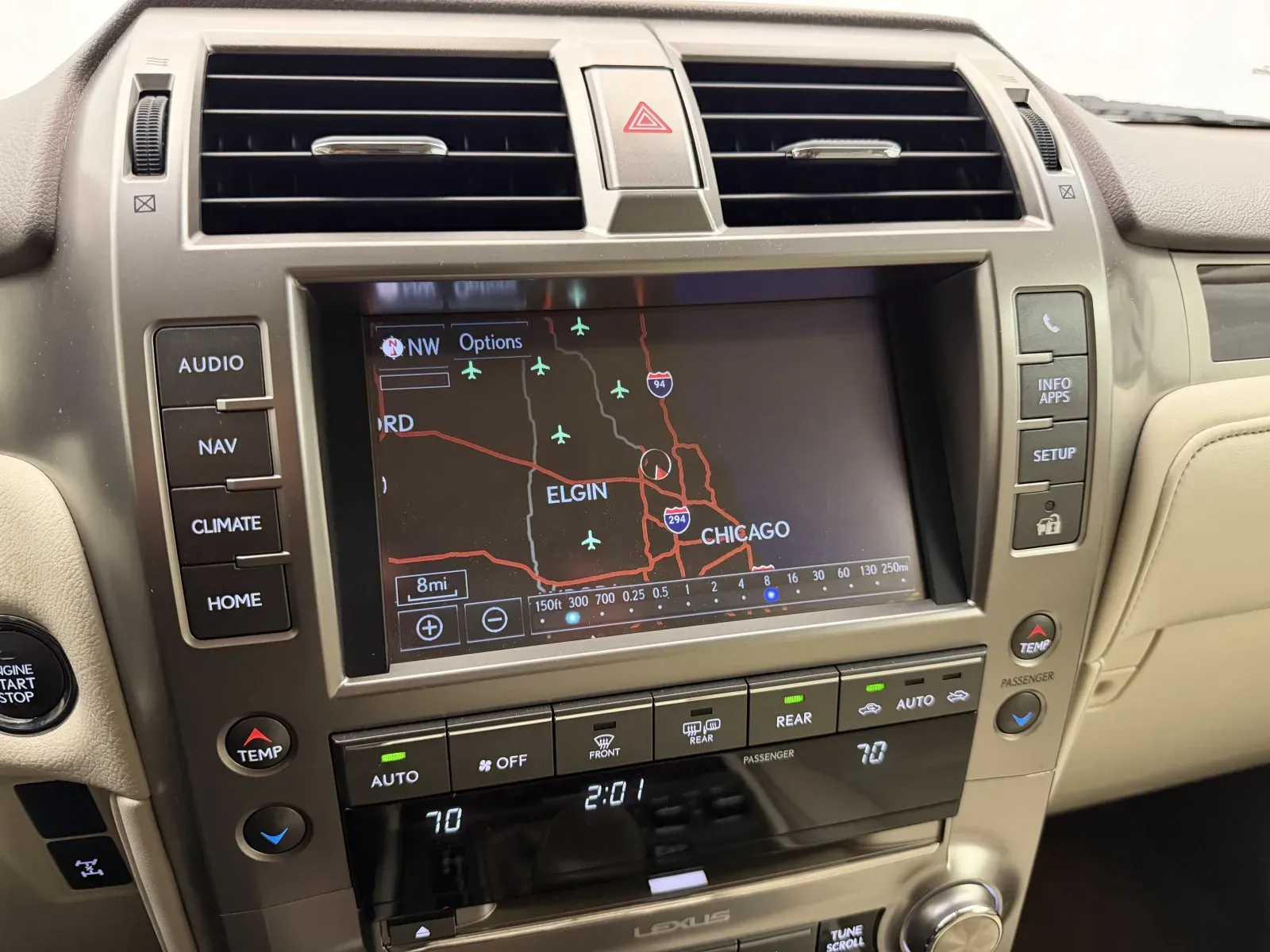 Lexus GX photo 23
