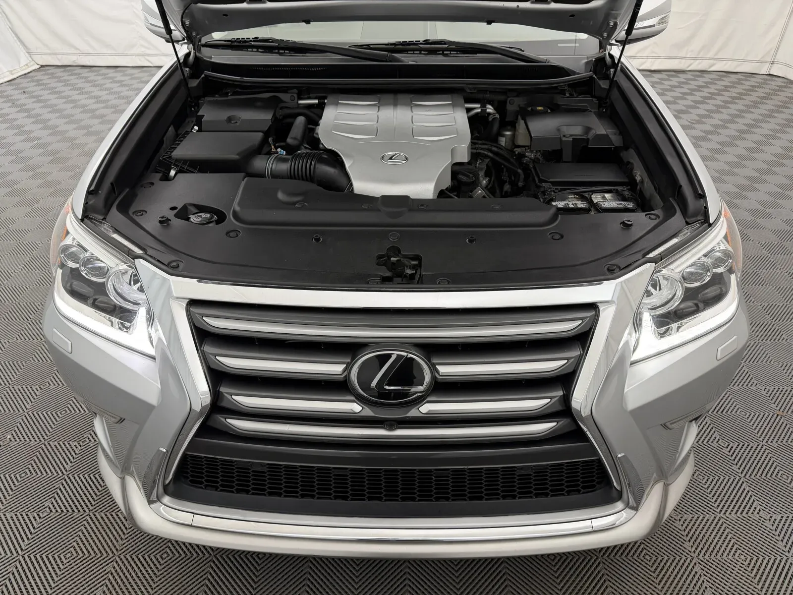Lexus GX photo 36