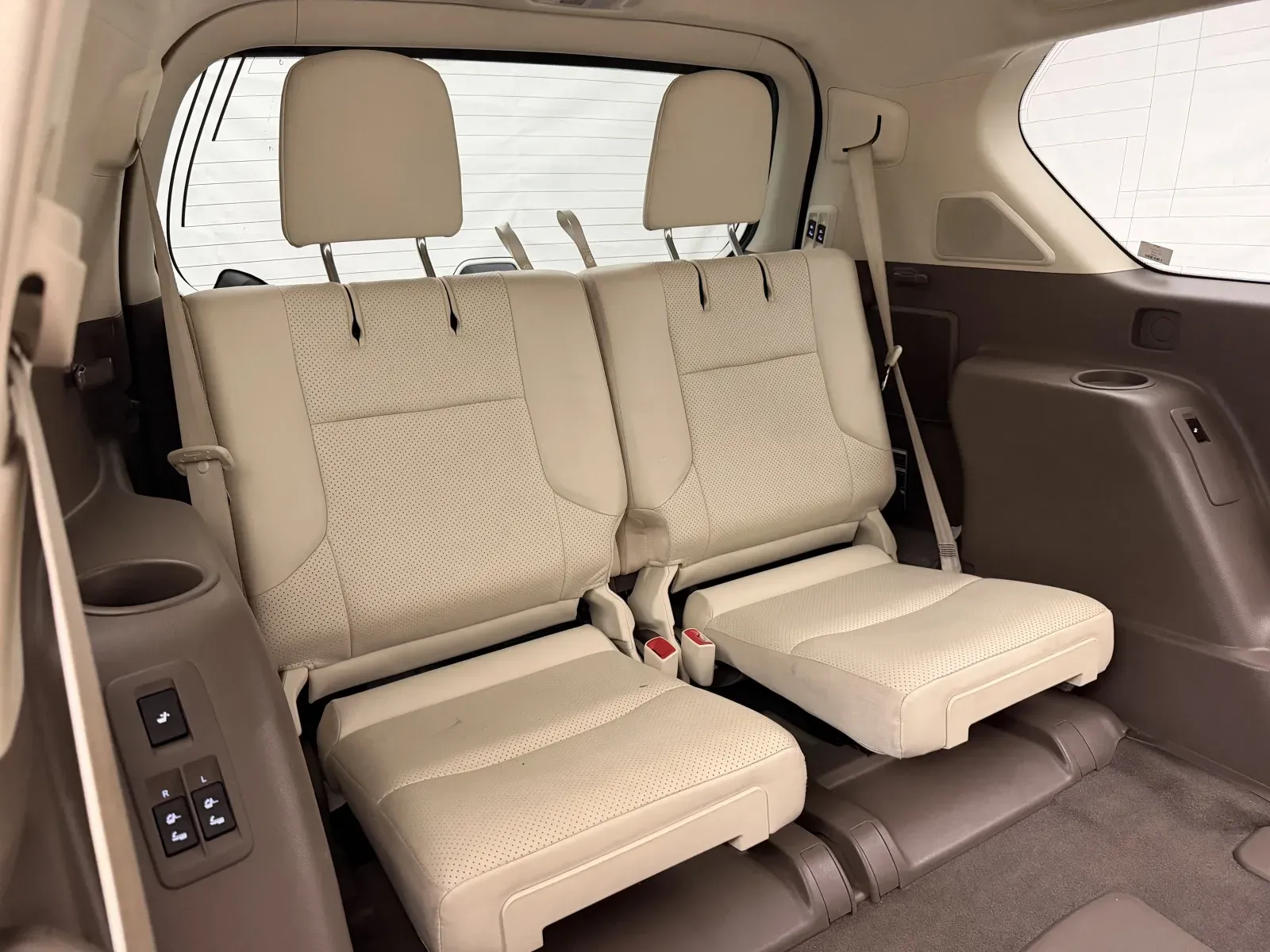 Lexus GX photo 31