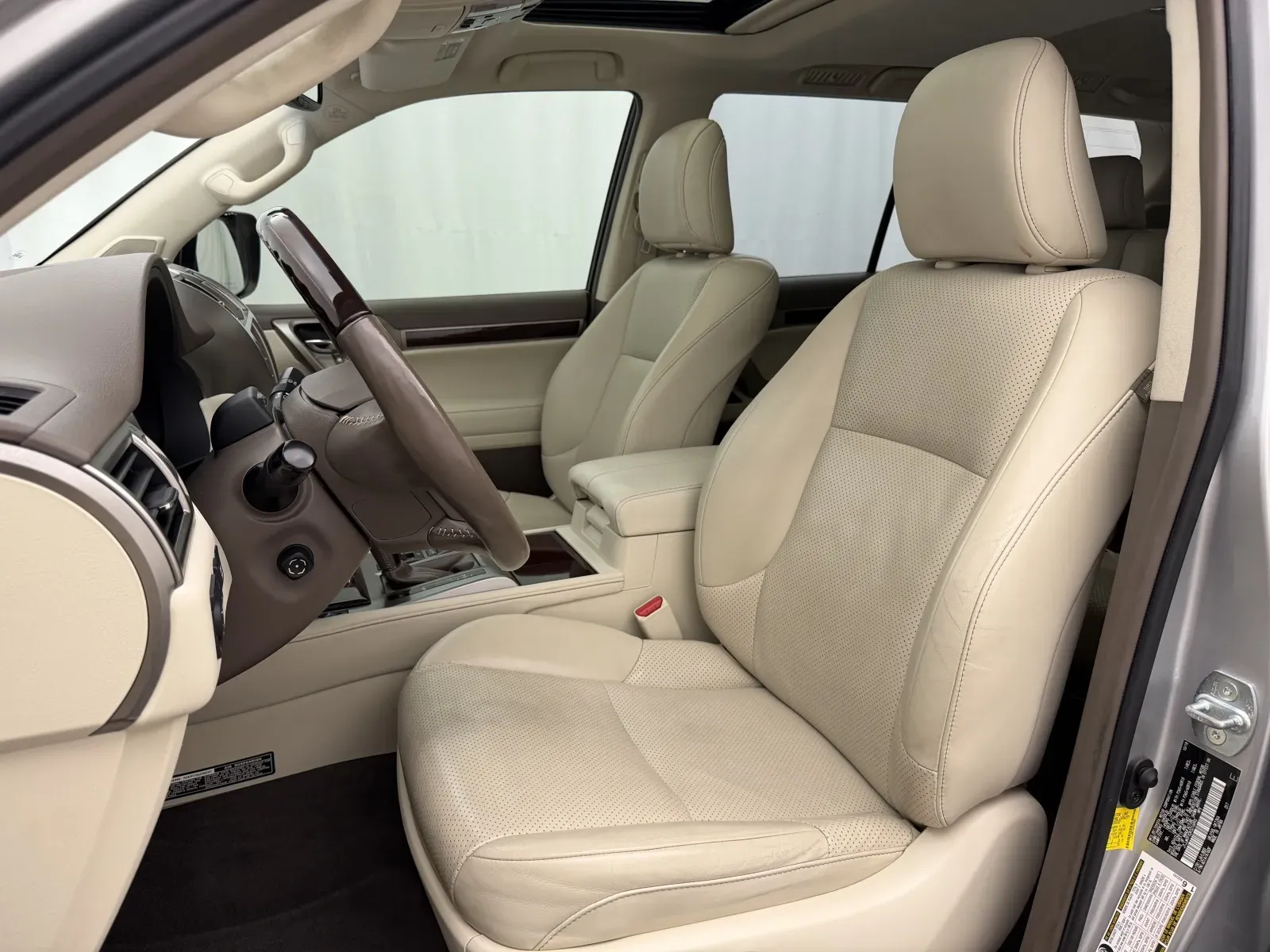 Lexus GX photo 9