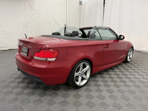 More photos of 2010 BMW 1 Series 135i at Autos of Chicago, IL