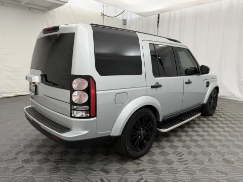 More photos of 2016 Land Rover LR4 HSE at Autos of Chicago, IL