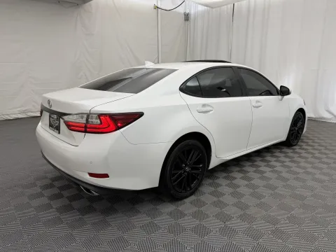 More photos of 2017 Lexus ES 350 at Autos of Chicago, IL