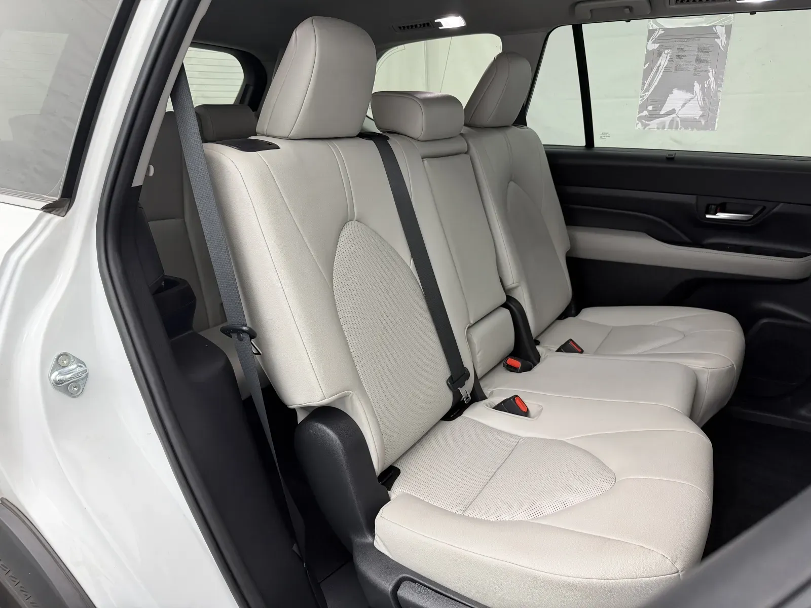 Toyota Grand Highlander photo 27