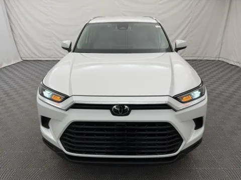 Another view of 2024 Toyota Grand Highlander XLE for sale in Arlington Heights, IL at Autos of Chicago