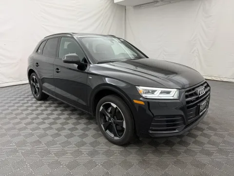 More photos of 2019 Audi Q5 quattro Progressiv 45 TFSI at Autos of Chicago, IL