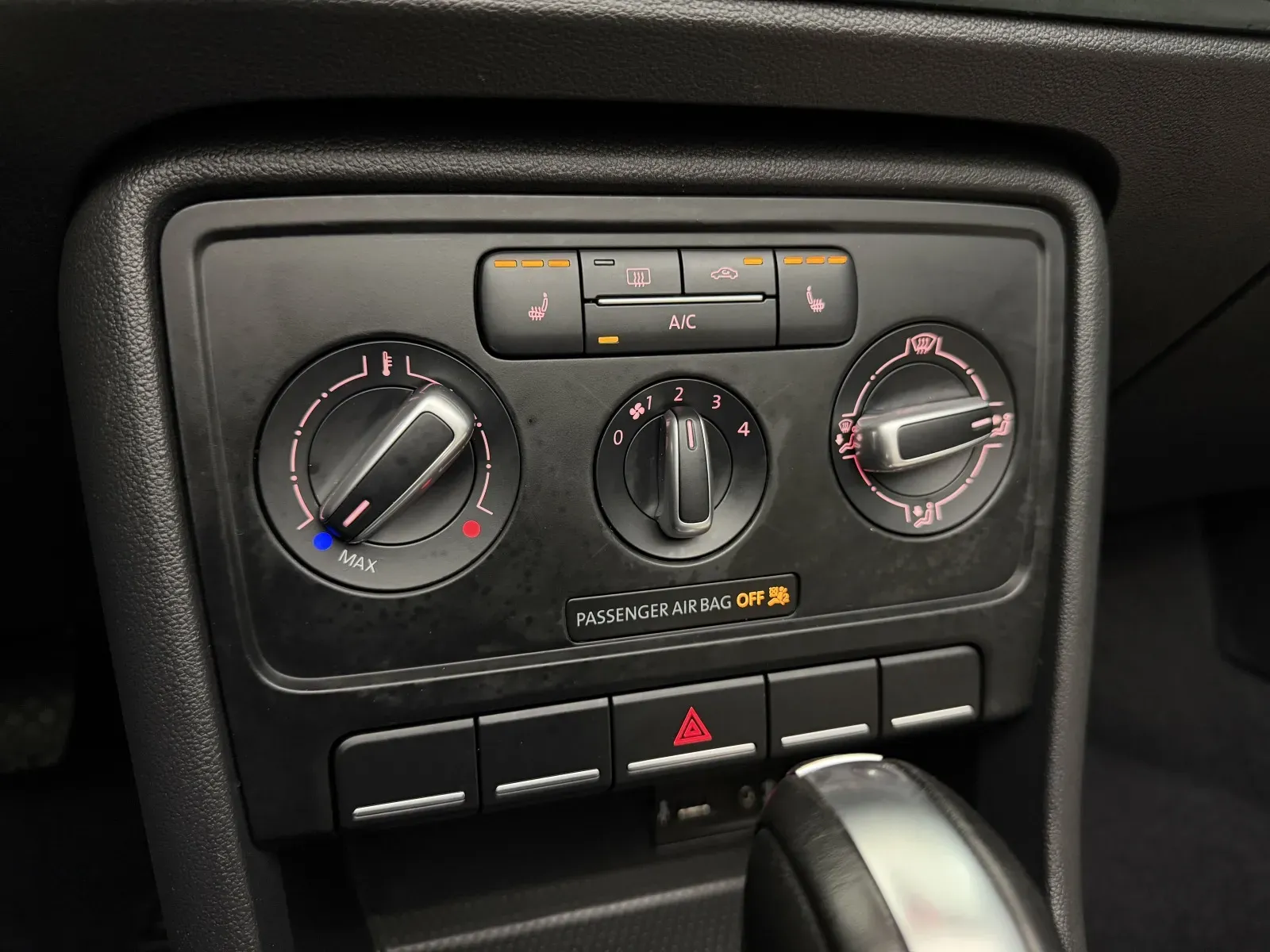Volkswagen Beetle photo 23