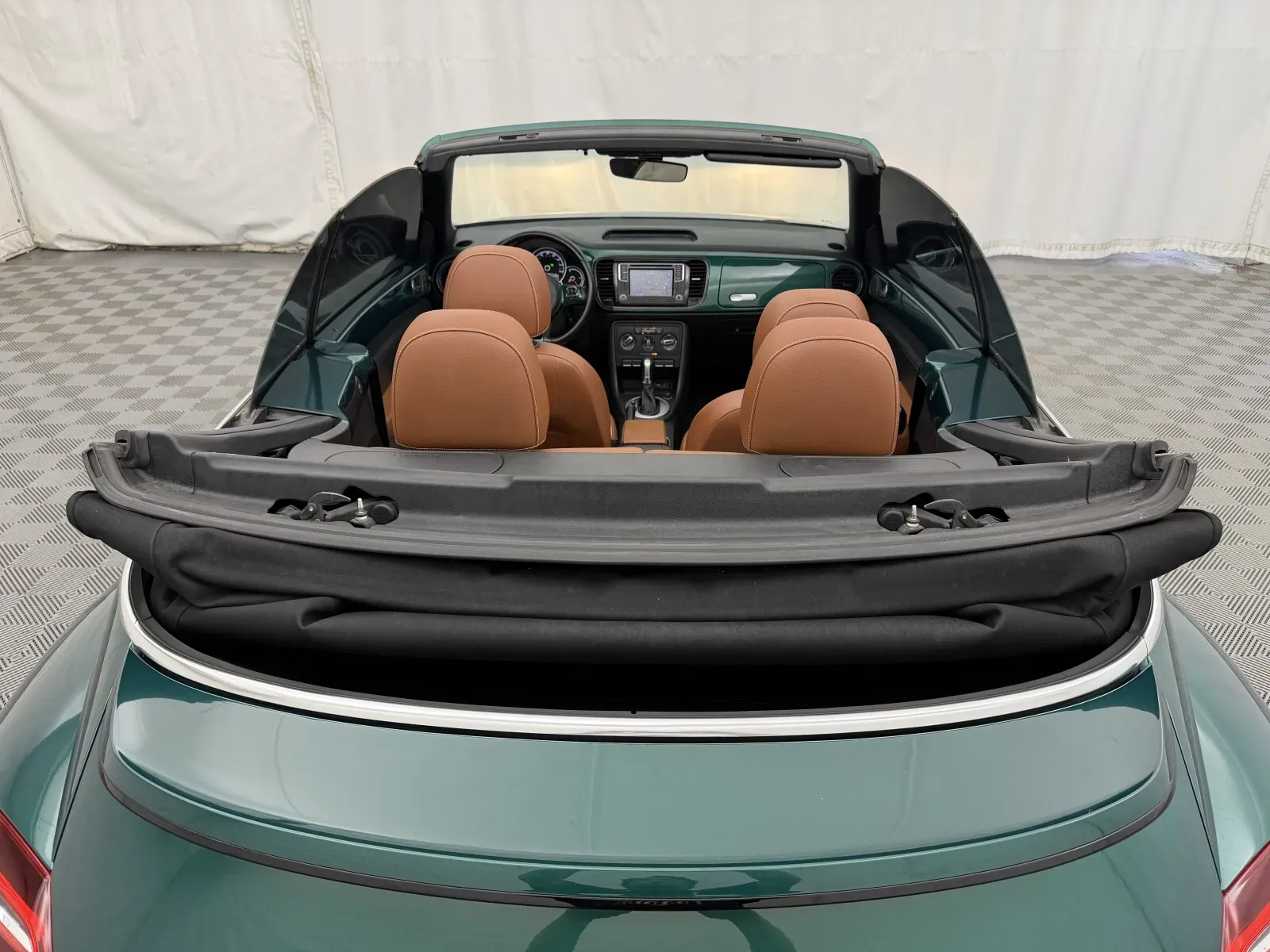 Volkswagen Beetle photo 8