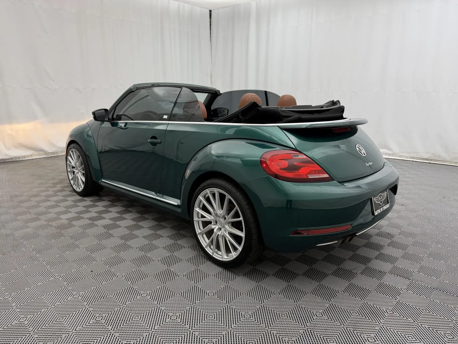Volkswagen Beetle photo 9