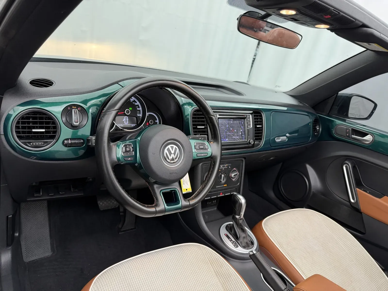 Volkswagen Beetle photo 12