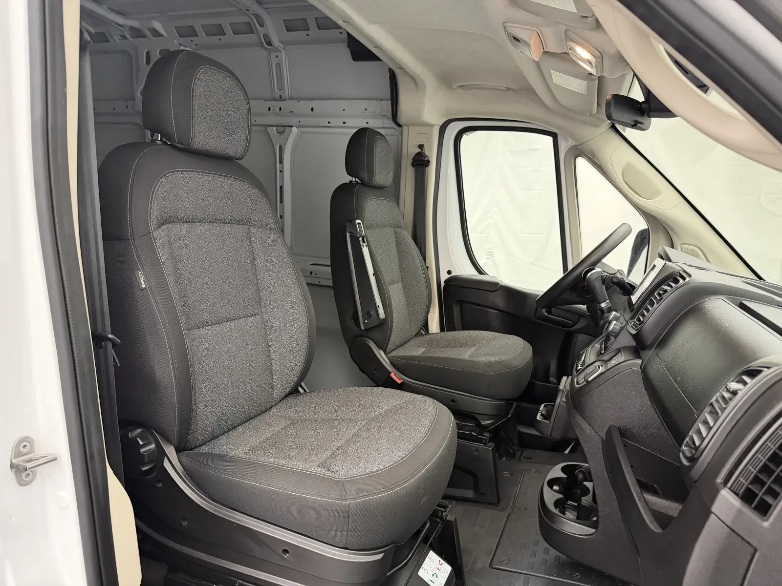 Ram Cargo Van photo 20