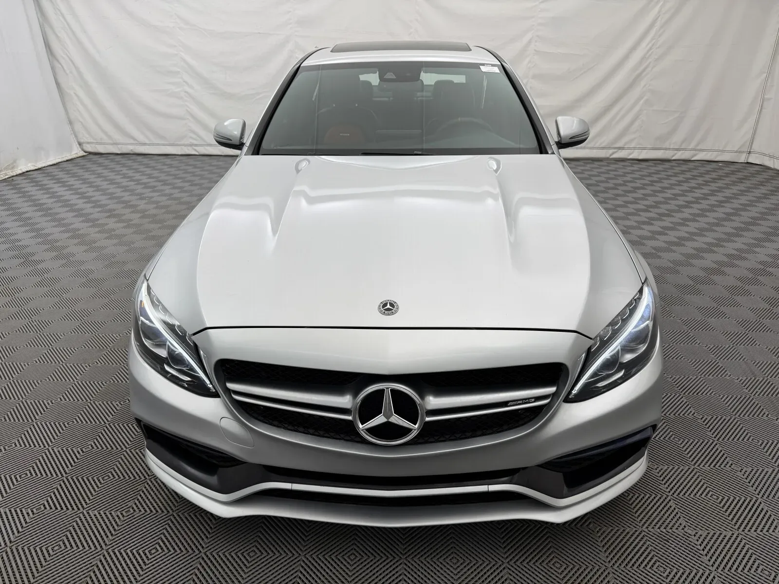 Mercedes-Benz C-Class photo 3