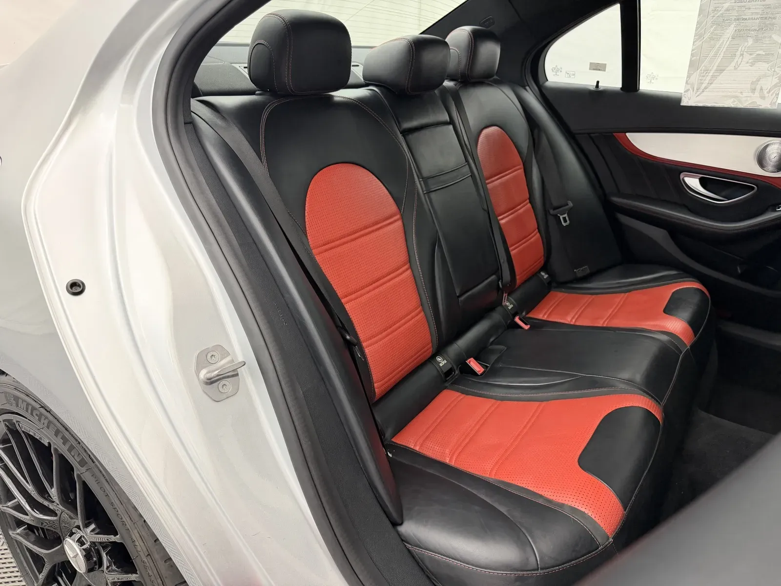 Mercedes-Benz C-Class photo 39